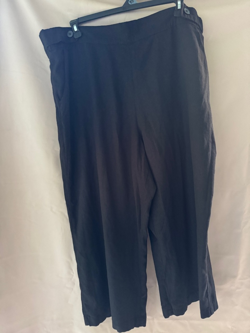 croft & barrow women’s black capri